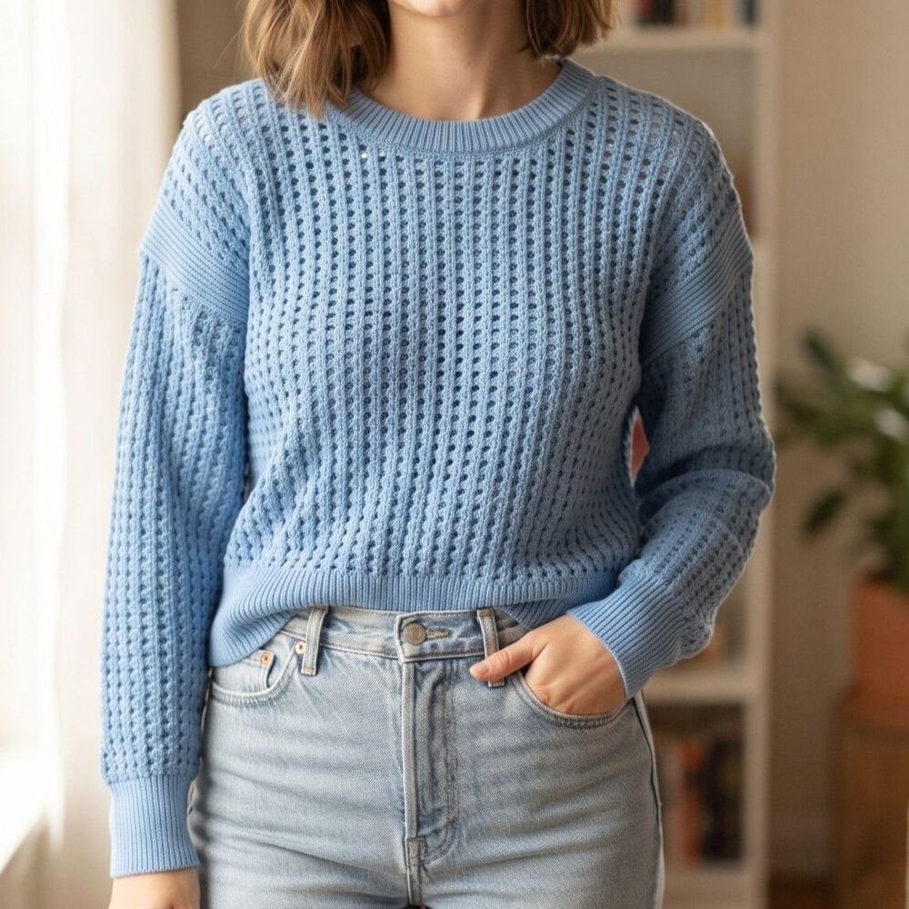 Old Navy Medium M Periwinkle Blue Open Knit Cropped Sweater Cotton